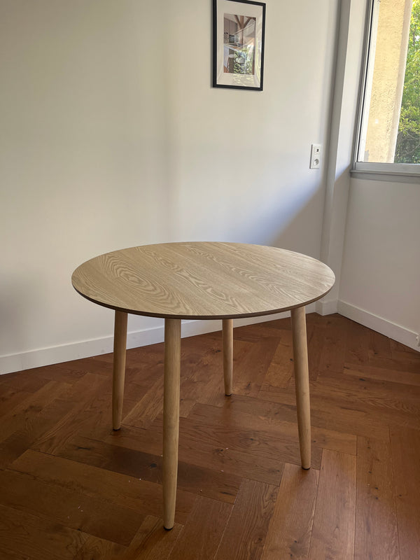 TRADITION - Mesa de comedor redonda para 6 en pino macizo Ø 120 cm color natural