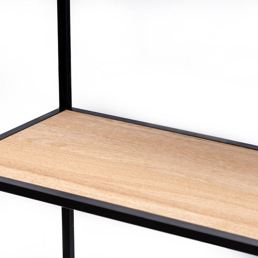 Estantería de estilo industrial con 4 niveles en madera y metal negro